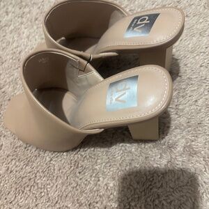 Taupe heels  size 9